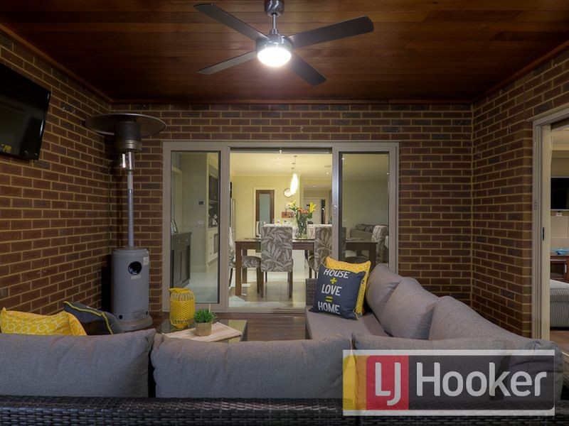 18 Viewpoint Place, Berwick VIC 3806