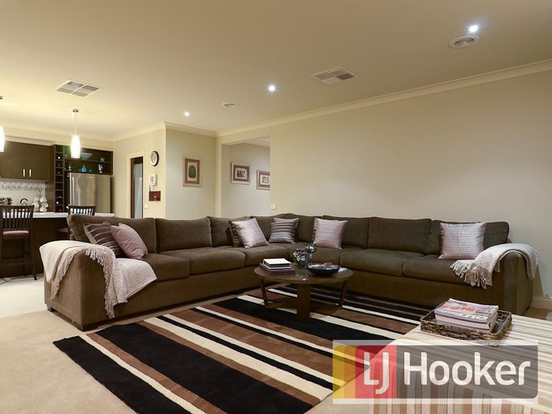 18 Viewpoint Place, Berwick VIC 3806