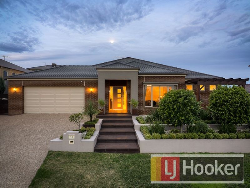 18 Viewpoint Place, Berwick VIC 3806