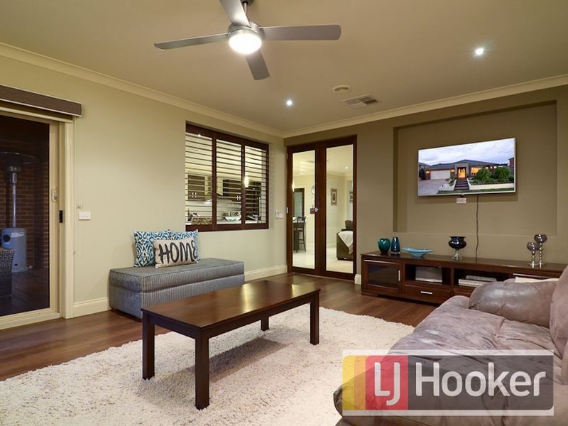 18 Viewpoint Place, Berwick VIC 3806