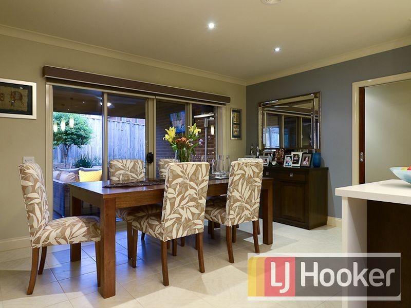 18 Viewpoint Place, Berwick VIC 3806