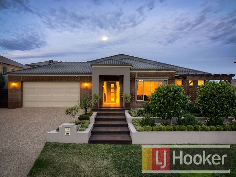 18 Viewpoint Place, Berwick VIC 3806