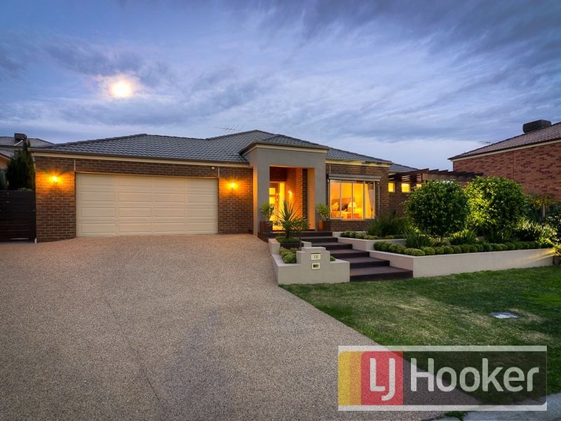 18 Viewpoint Place, Berwick VIC 3806