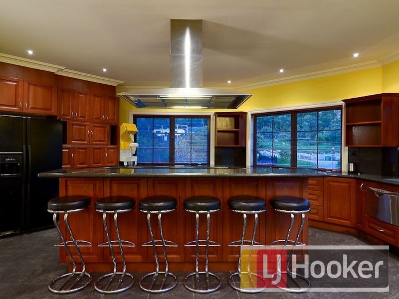 44 Quamby Avenue, Guys Hill VIC 3807