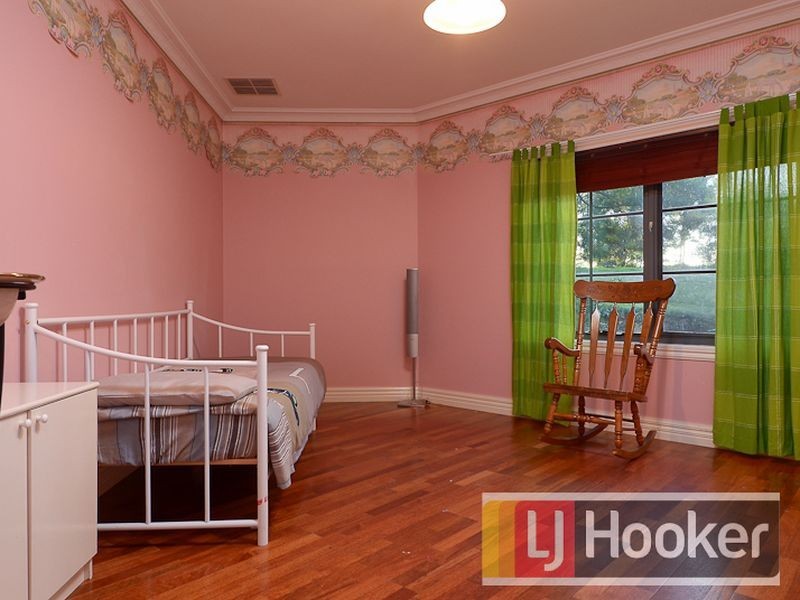 44 Quamby Avenue, Guys Hill VIC 3807