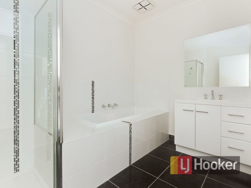 31 Havana Parade, Pakenham VIC 3810