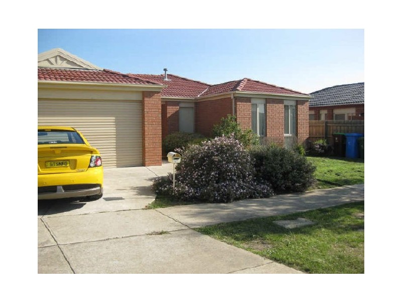 15 Jasa Crescent, Cranbourne VIC 3977