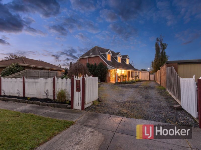 43 Woodlands Crescent, Narre Warren VIC 3805