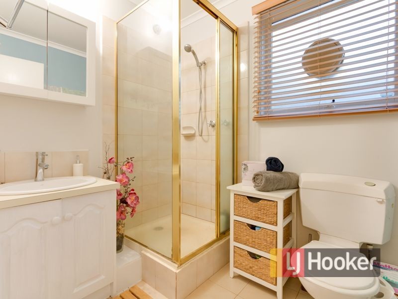 43 Woodlands Crescent, Narre Warren VIC 3805