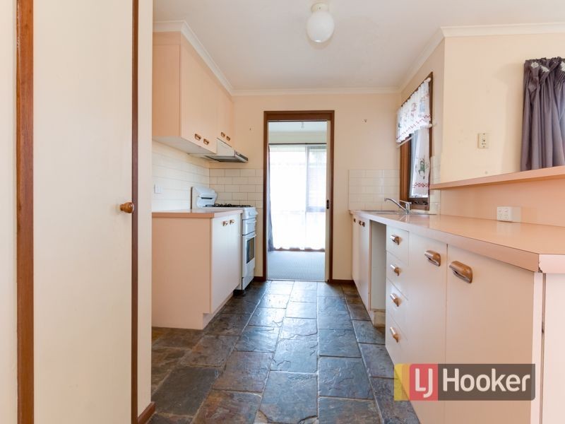 18 Tenandra Court, Berwick VIC 3806