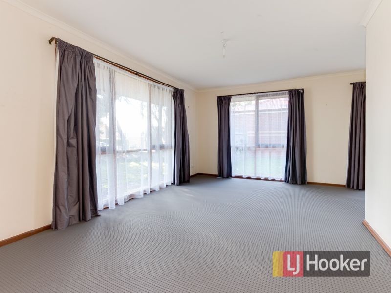 18 Tenandra Court, Berwick VIC 3806