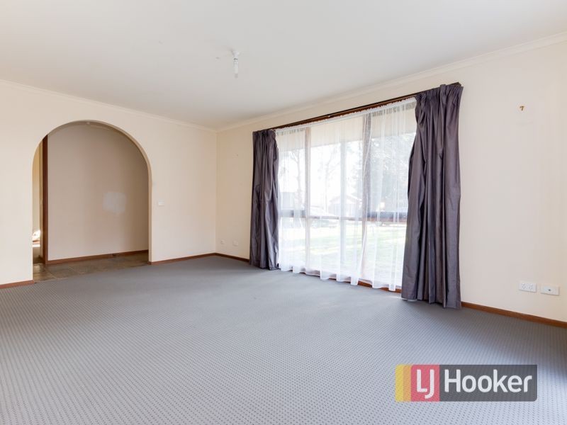 18 Tenandra Court, Berwick VIC 3806