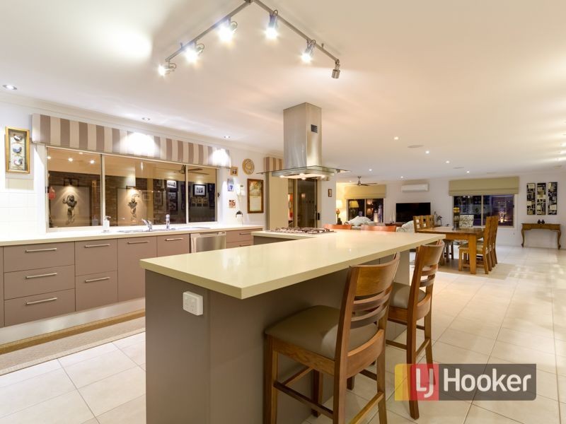 12 Viewpoint Place, Berwick VIC 3806