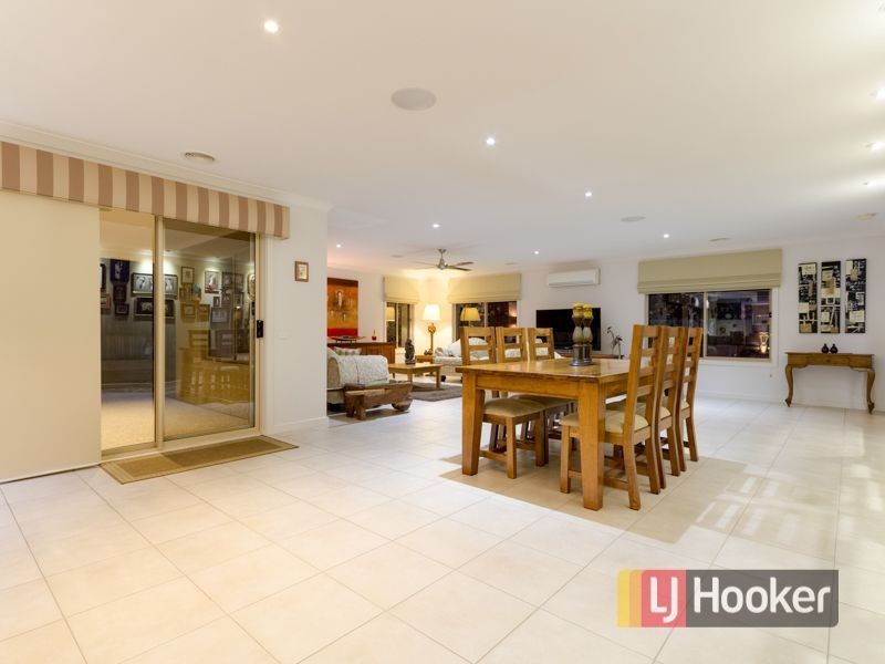 12 Viewpoint Place, Berwick VIC 3806