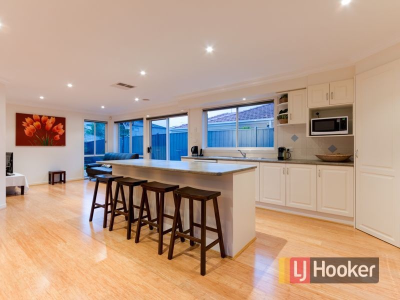 13 Jamieson Way, Berwick VIC 3806