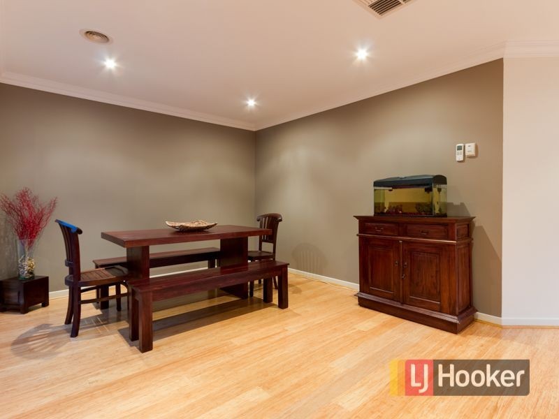 13 Jamieson Way, Berwick VIC 3806