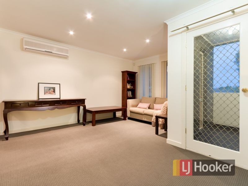 13 Jamieson Way, Berwick VIC 3806