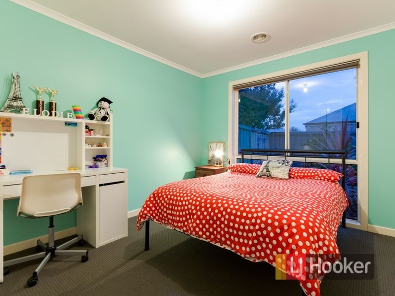 13 Jamieson Way, Berwick VIC 3806