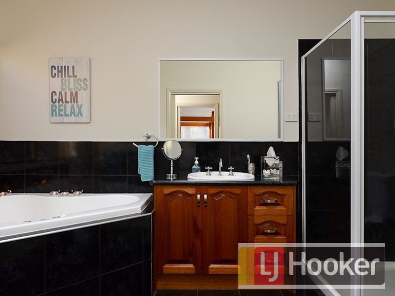 3 Nevin Grove, Berwick VIC 3806