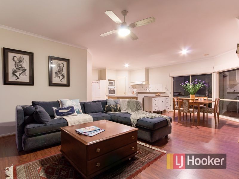 14 Margie Square, Narre Warren South VIC 3805