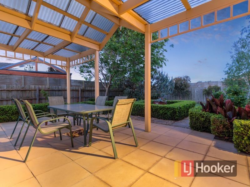 14 Margie Square, Narre Warren South VIC 3805