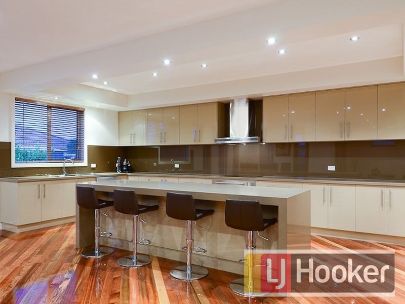 33 Beauford Avenue, Narre Warren South VIC 3805