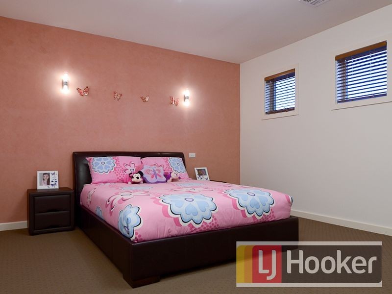 33 Beauford Avenue, Narre Warren South VIC 3805