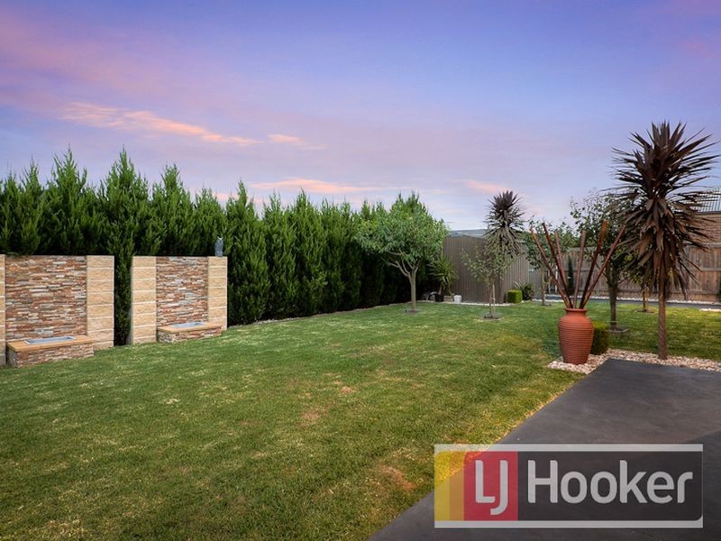 33 Beauford Avenue, Narre Warren South VIC 3805