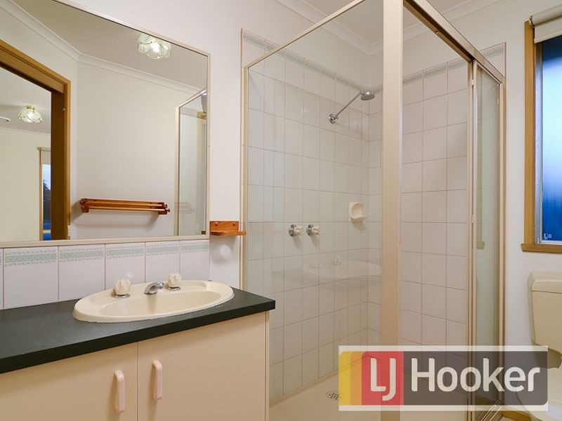 72 Avebury Drive, Berwick VIC 3806