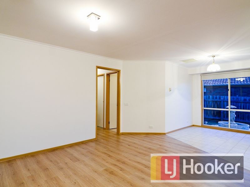 72 Avebury Drive, Berwick VIC 3806