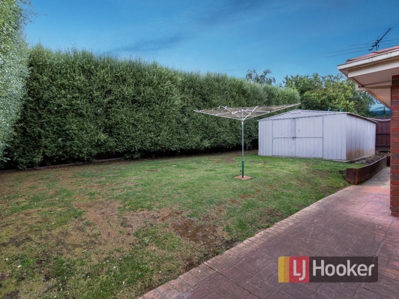 53 Bemersyde Drive, Berwick VIC 3806