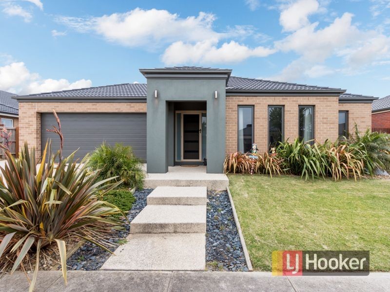10 Honey Court, Berwick VIC 3806