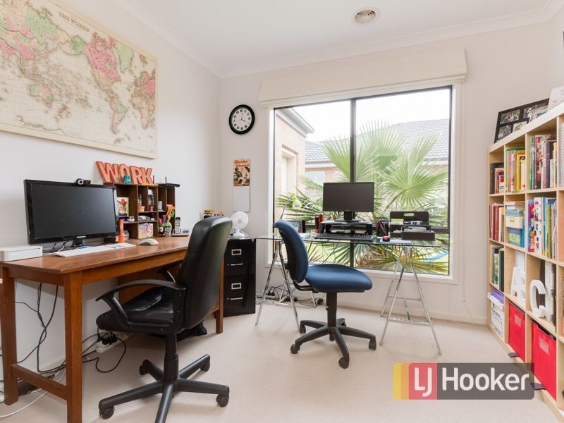 10 Honey Court, Berwick VIC 3806