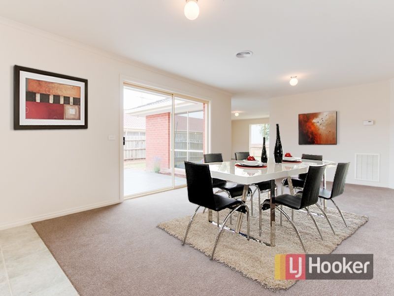 5 Wittenberg Court, Narre Warren VIC 3805