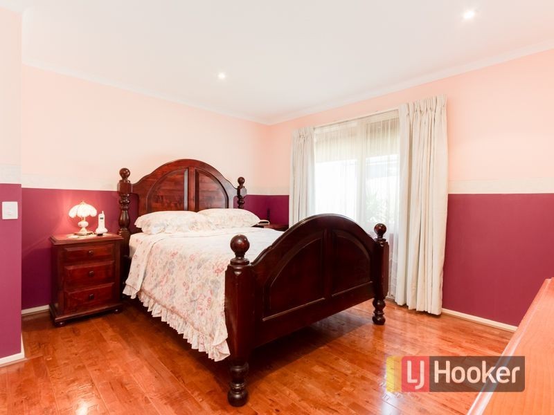 11 Sharpe Court, Berwick VIC 3806