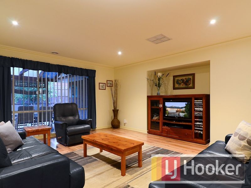 8 Liverpool Court, Narre Warren South VIC 3805