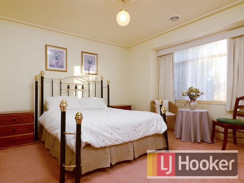 8 Liverpool Court, Narre Warren South VIC 3805