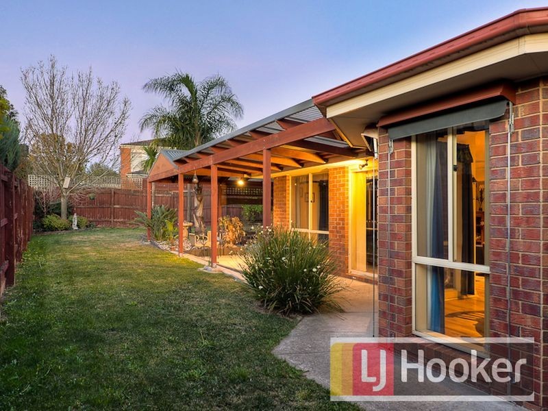 8 Liverpool Court, Narre Warren South VIC 3805