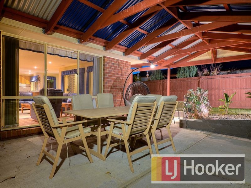 8 Liverpool Court, Narre Warren South VIC 3805