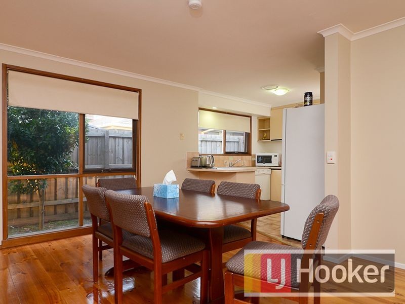 4 Corran Court, Endeavour Hills VIC 3802