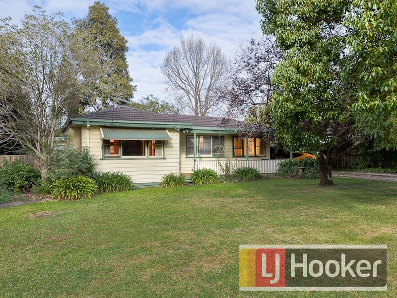 34 Ashton Road, Ferntree Gully VIC 3156