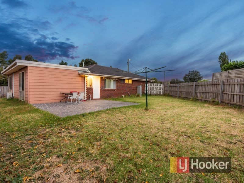 4 Chloe Court, Cranbourne West VIC 3977