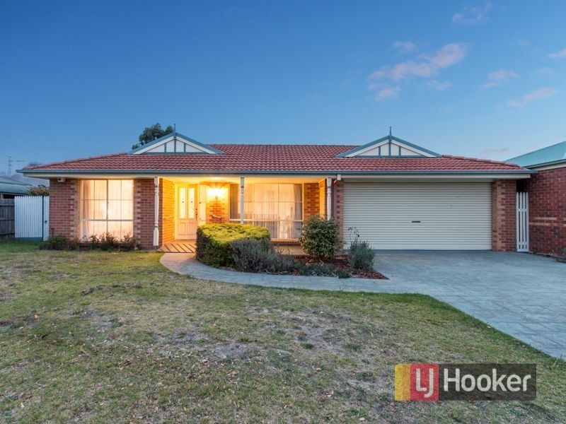 24 Maculata Drive, Cranbourne West VIC 3977