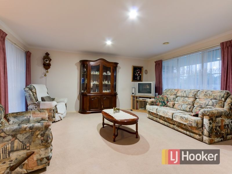 24 Maculata Drive, Cranbourne West VIC 3977