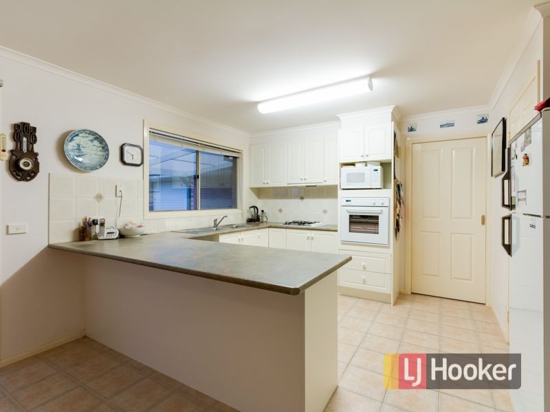 24 Maculata Drive, Cranbourne West VIC 3977