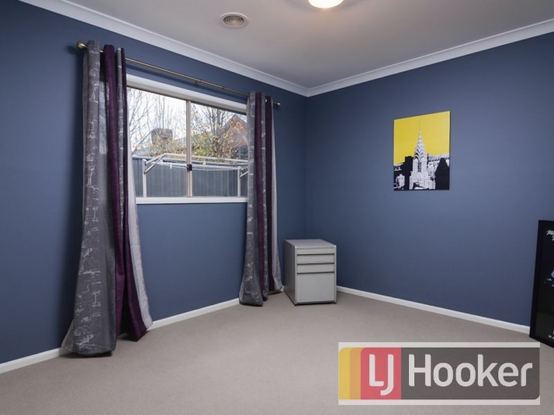 7 Merrowland Avenue, Cranbourne North VIC 3977