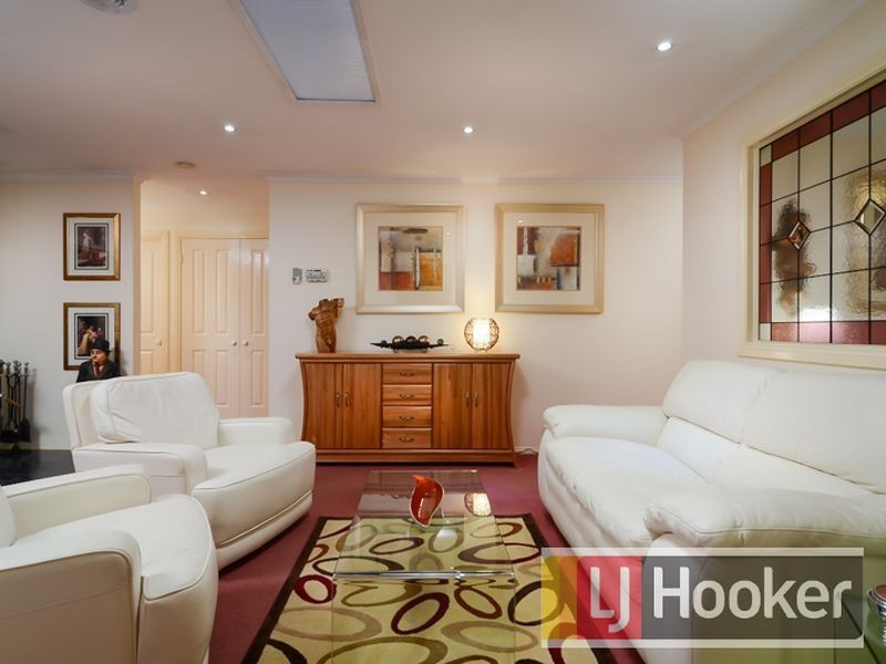 24 The Promenade, Narre Warren South VIC 3805