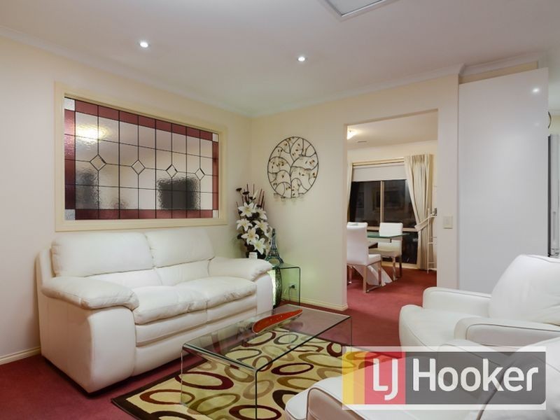 24 The Promenade, Narre Warren South VIC 3805