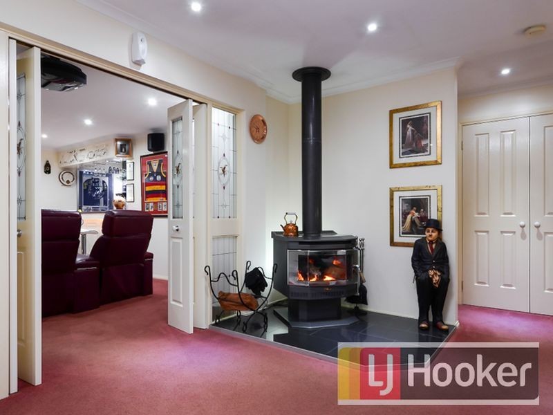 24 The Promenade, Narre Warren South VIC 3805