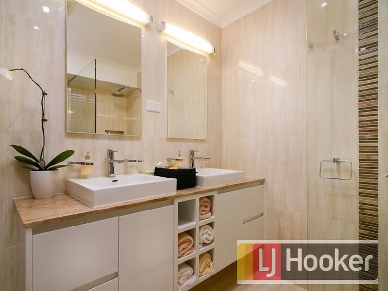 24 The Promenade, Narre Warren South VIC 3805